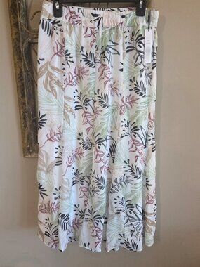 NWT Chico's Pull On Philo Party Skirt Ecru Tropical Leaf Gold Embroidered Midi M
